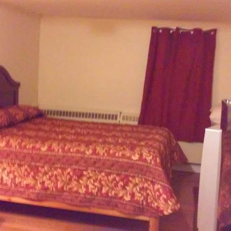 Leisure Motel Γουίντσορ Εξωτερικό φωτογραφία